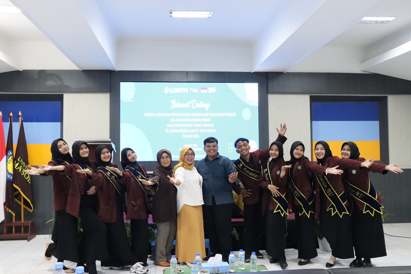Berani Bermimpi, Berani Berjuang: Buku dan Kisah Inspiratif untuk Kamu yang Tidak Mempunyai Motivasi.