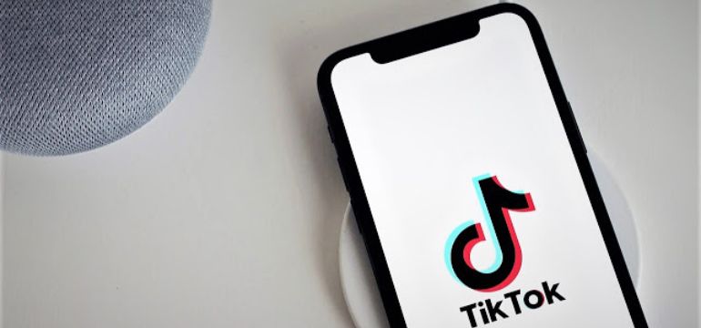 Bongkar Rahasia Algoritma TikTok dan FYP: Cara Biar Kontenmu Viral!