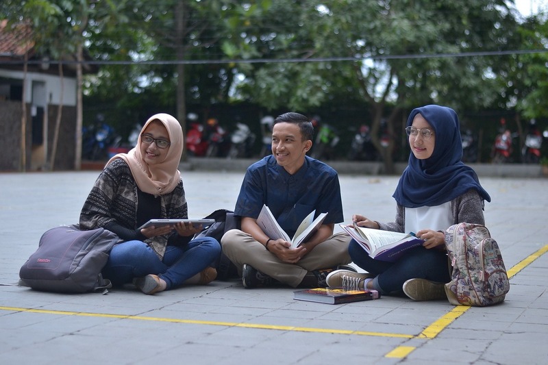 Kelas Karyawan: Ruang Kreatif untuk Inovasi di Dunia Kerja yang Monoton