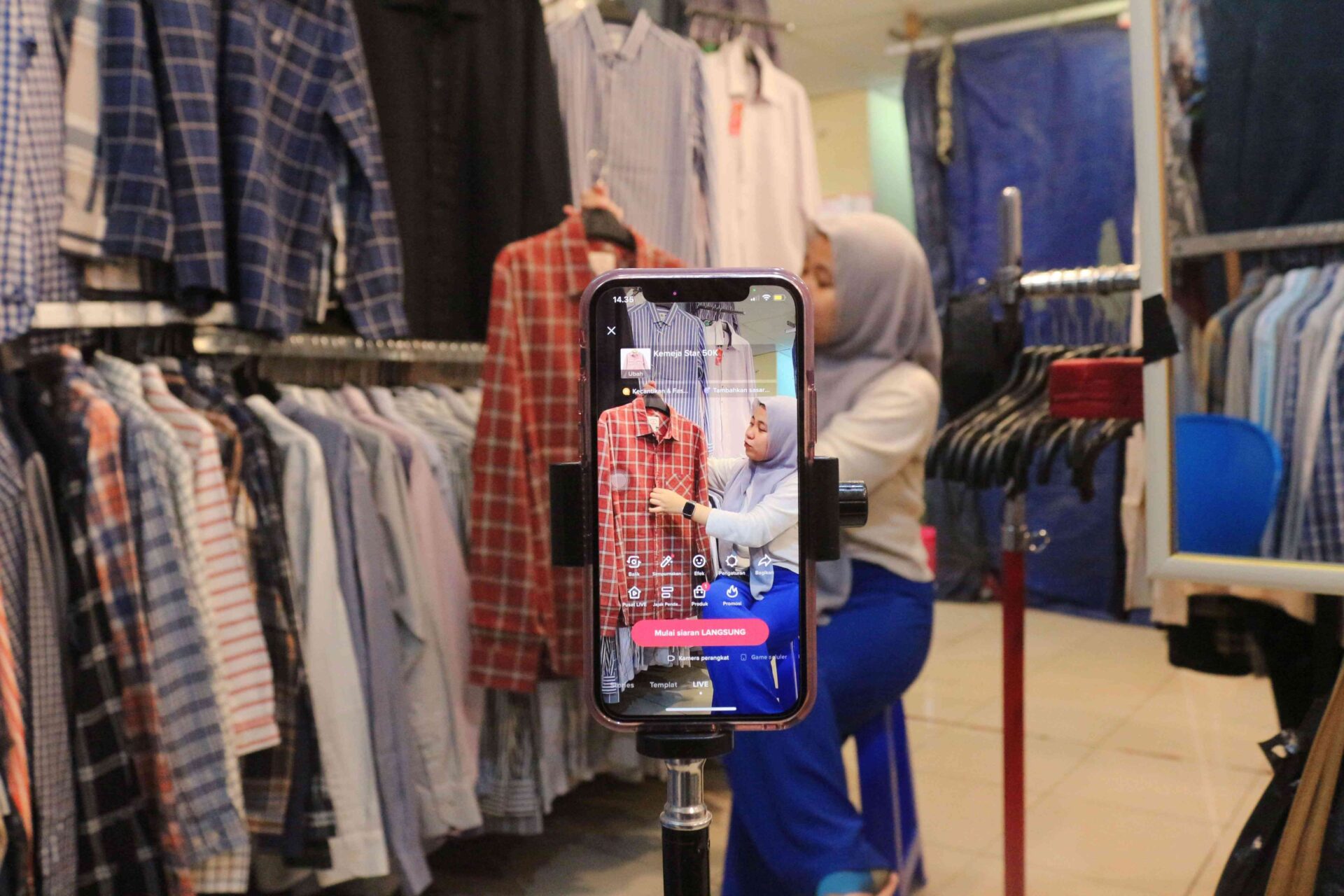 Promosi Toko Baju Melalui Sosmed: Strategi Efektif untuk Meningkatkan Penjualan
