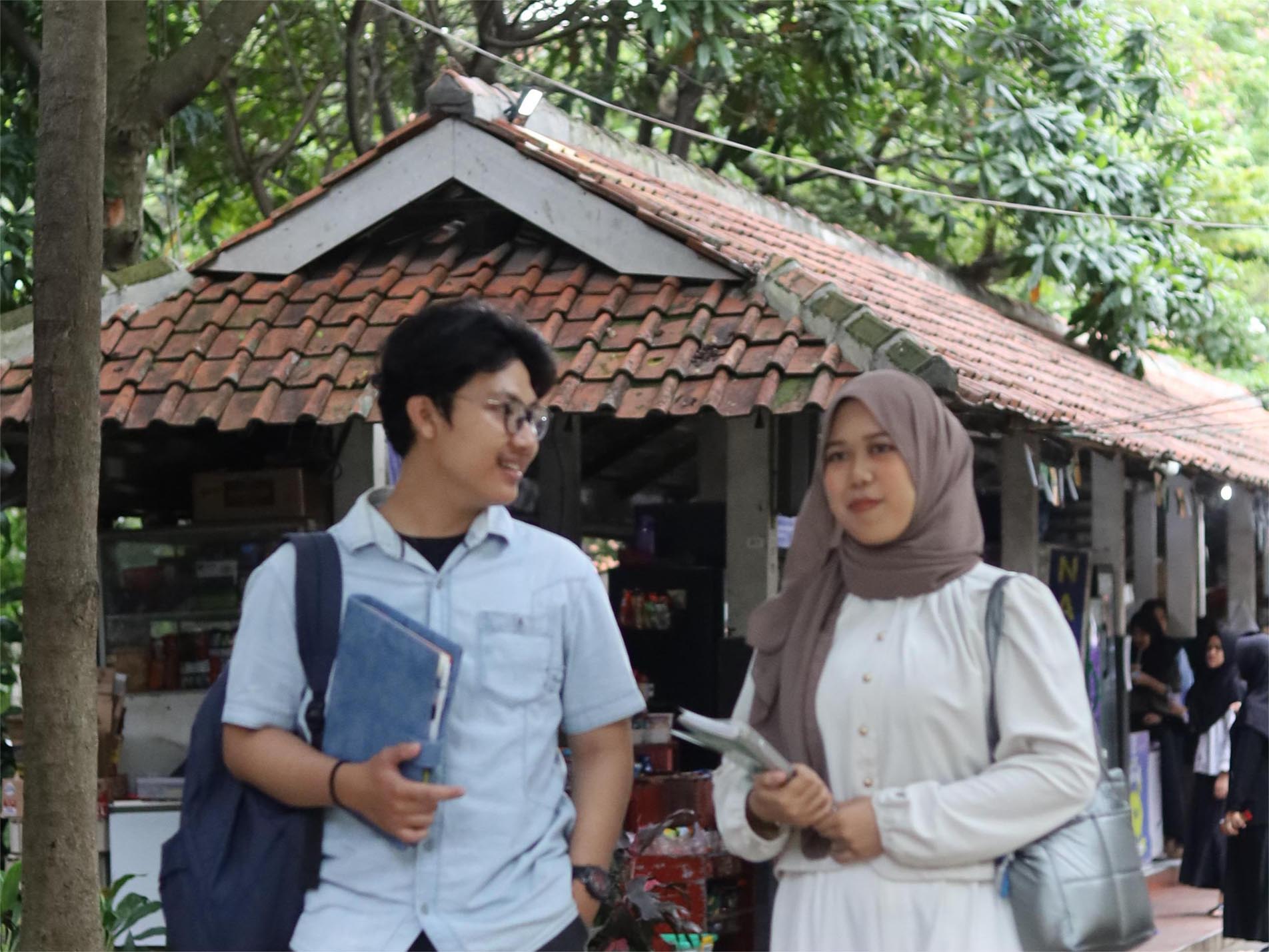 Ingin Kuliah Pendidikan Bahasa Inggris S1 Dengan Biaya Lebih Terjangkau Daripada Kampus Negeri