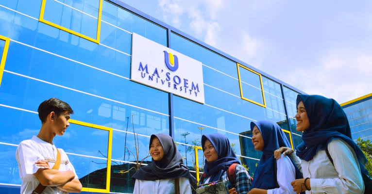 Rahasia Sukses Profesional Bandung: Kuliah di Ma'soem University