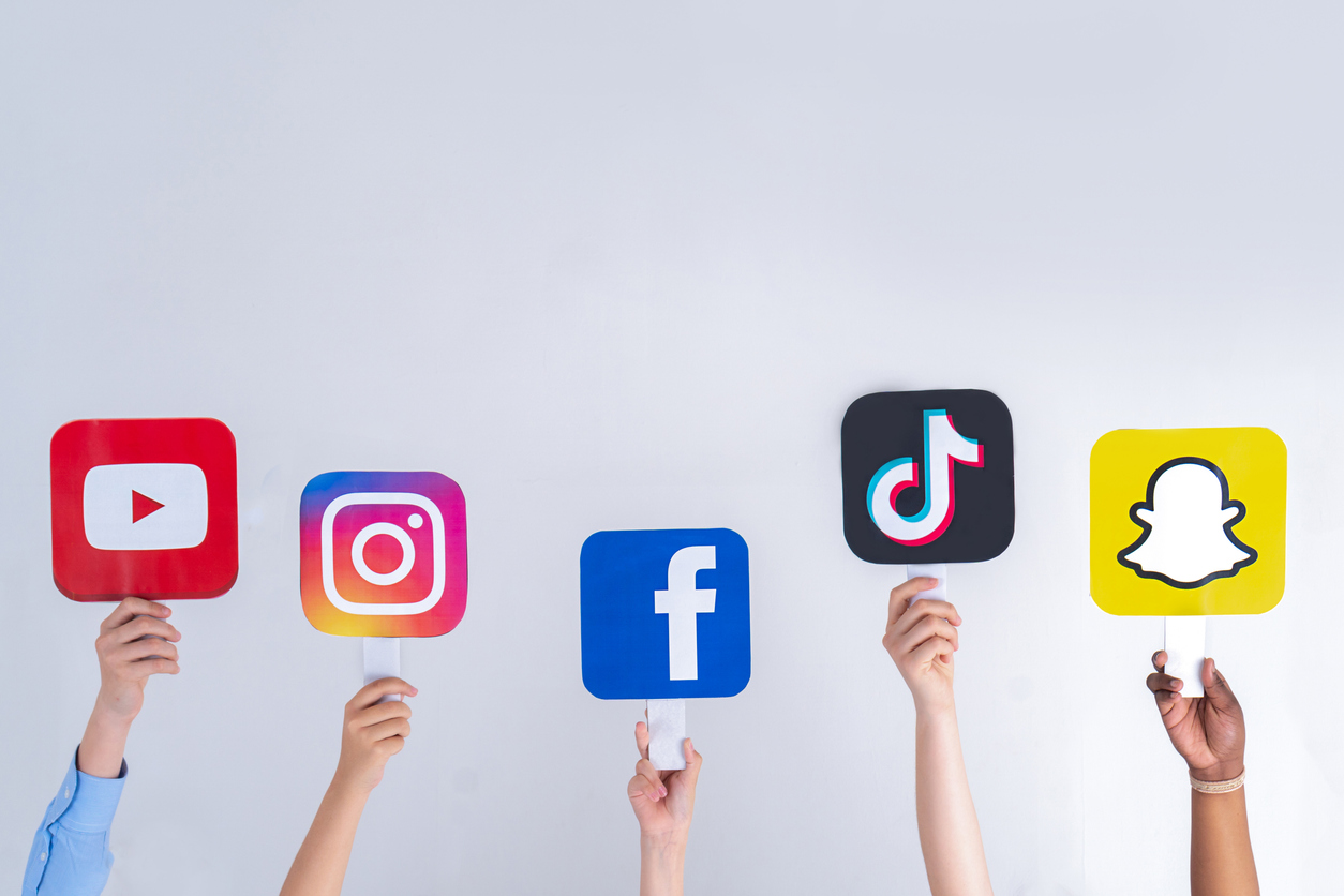 Menggunakan Media Monitoring untuk Meningkatkan Engagement Brand