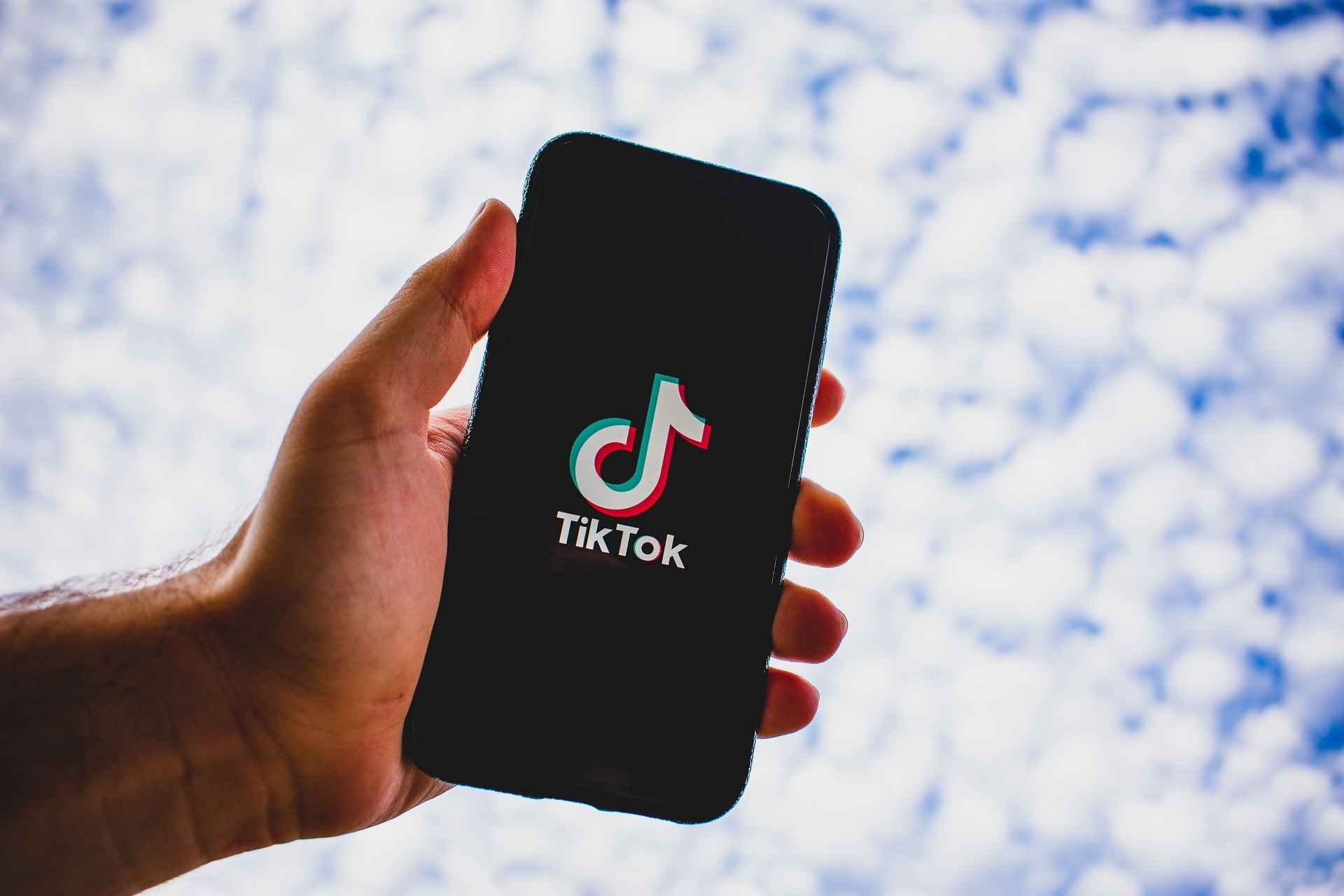 Jasa Share TikTok untuk Meningkatkan Views dan Followers!
