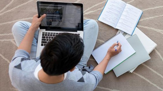 Cara Memaksimalkan Penggunaan Website Belajar Online untuk Persiapan Ujian