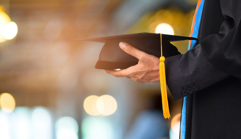Menghadapi Tes Masuk Pascasarjana: Tips Sukses dari Alumni