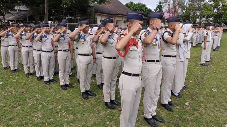 Sistem Pembelajaran di STPN (Sekolah Tinggi Penerbangan Indonesia) sangat dikenal dengan kualitas pendidikan yang tinggi dan metode pengajaran yang inovatif. Dikenal sebagai salah satu lembaga pendidi