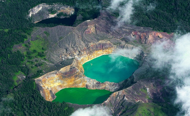 Wisata Aneh dan Unik  yang Hanya Ada di Indonesia