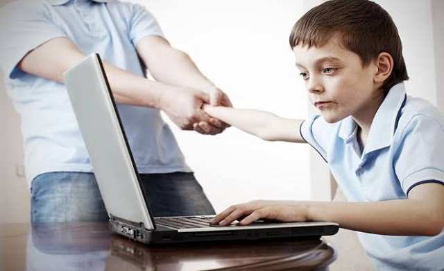 Kecanduan Gadget Sebabkan Gangguan Jiwa Pada Anak