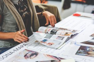 Kunci Respons Strategis Korporasi: Real-Time News Monitoring